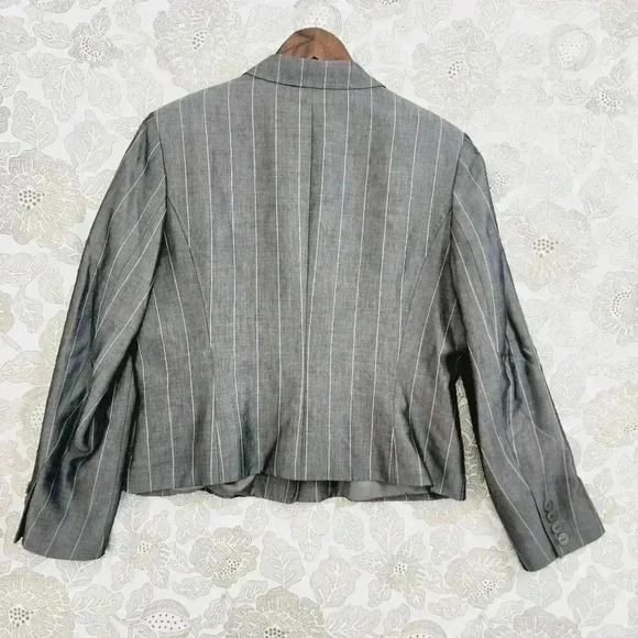Talbots Womens Mohair/Wool Blend Grey Pinstripe Blazer Jacket Size 16 - Picture 2 of 6
